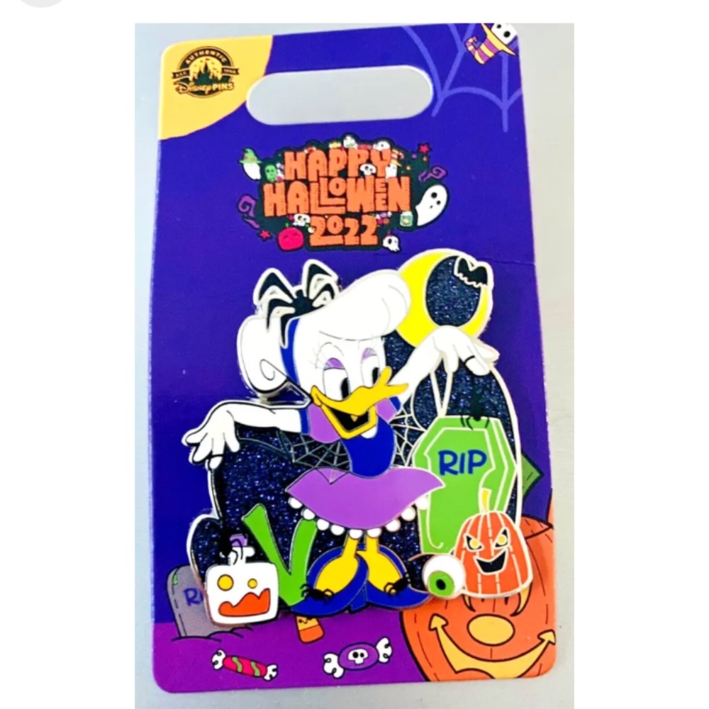 NEW Disney Parks Halloween Daisy Duck Trading Pin 2022